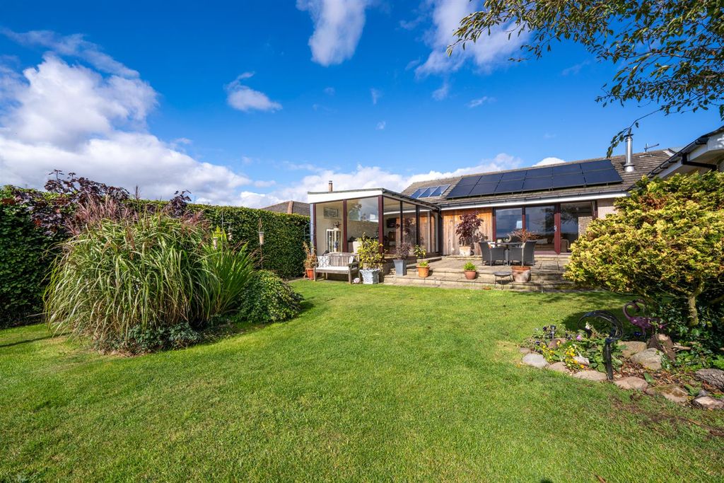 Property photo 1 of 29 Cloich_The Green_Swinton-03.Jpg