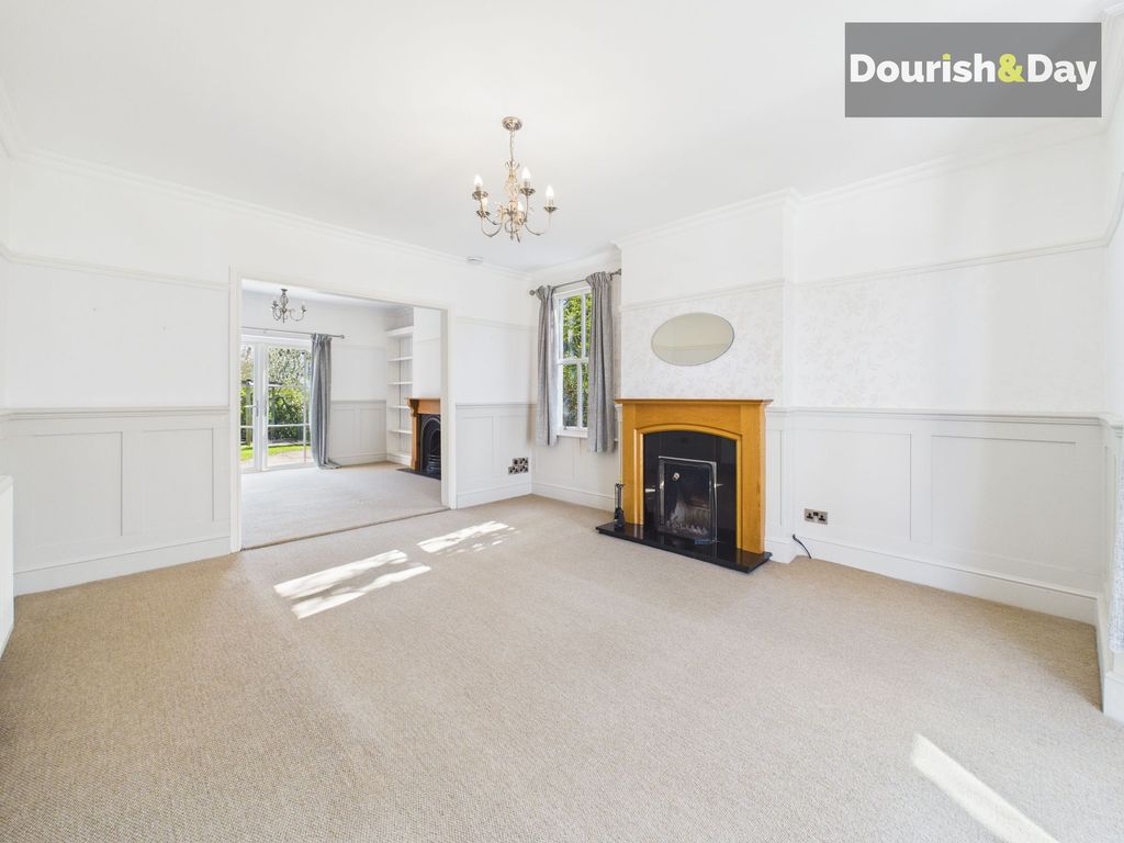 Property photo 2 of 30