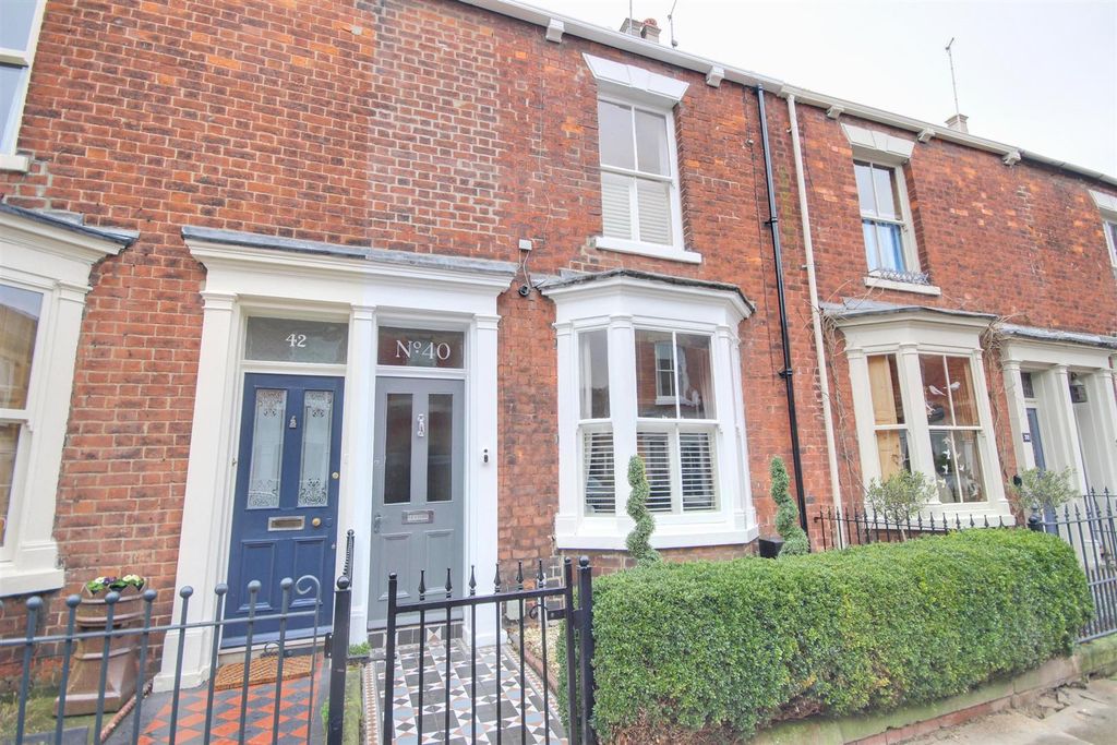 Property photo 1 of 11 Img_0160-Img_0162_Lzn.Jpg