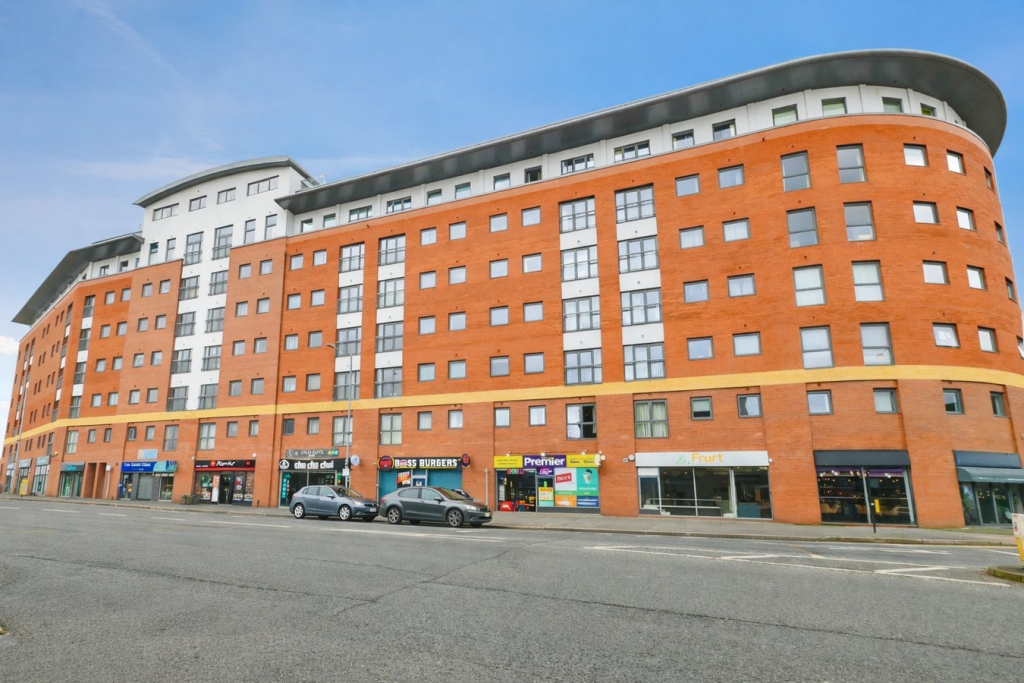 Property photo 1 of 12