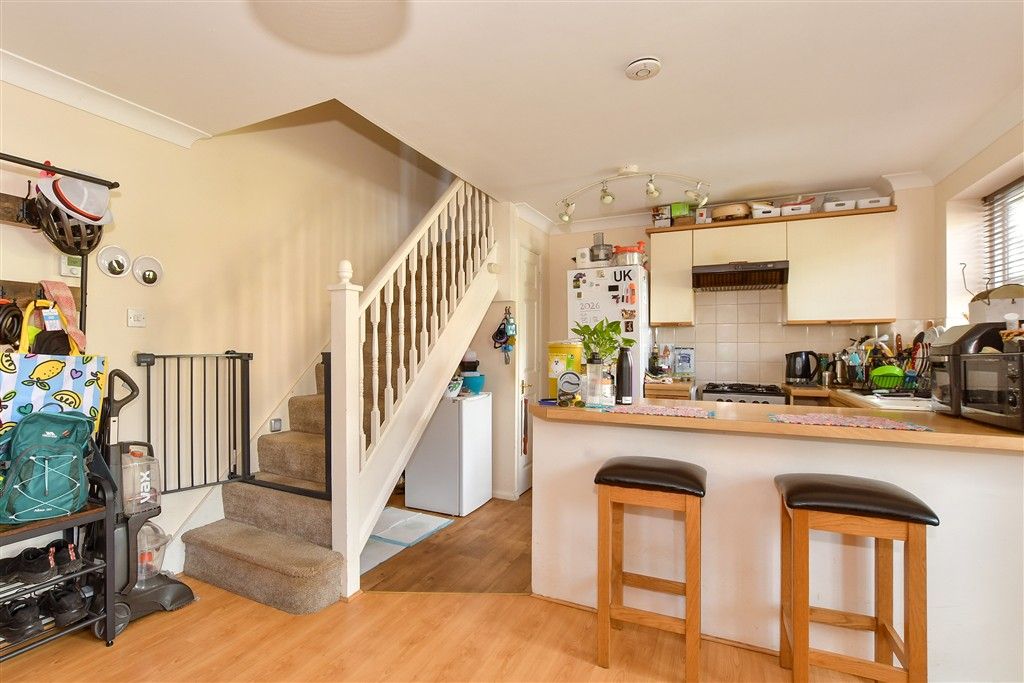 Property photo 2 of 7 Lounge/Kitchen