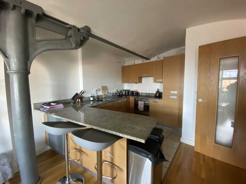 Property photo 2 of 4