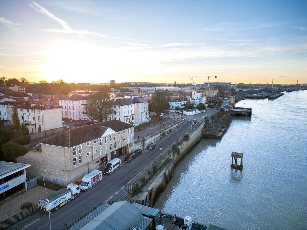 Property photo 1 of 11 4697291