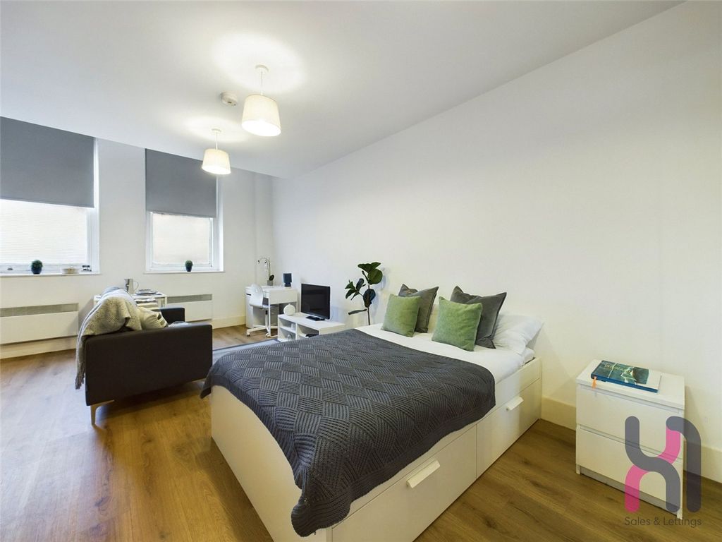 Property photo 2 of 11