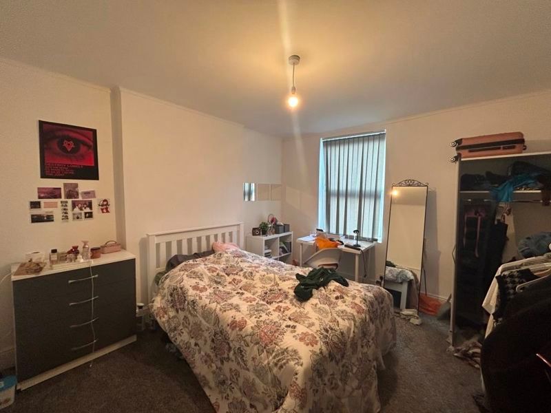 Property photo 2 of 11 Photo 3