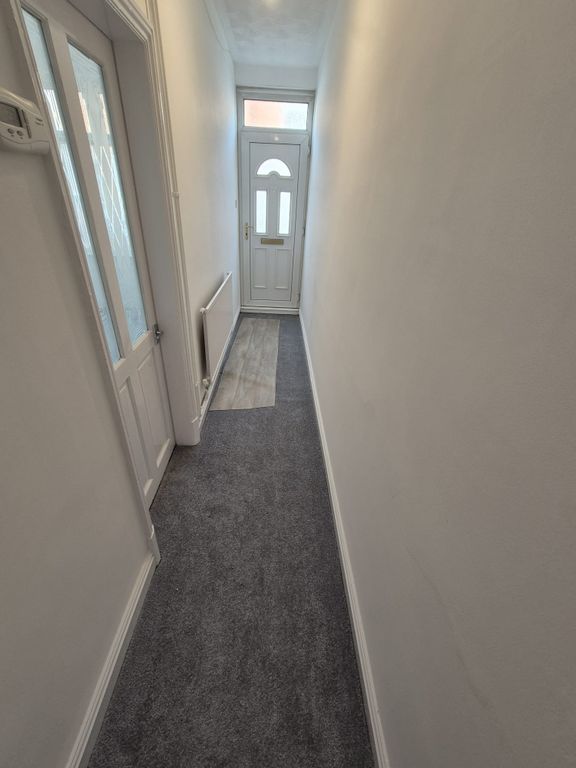 Property photo 2 of 13 Hallway