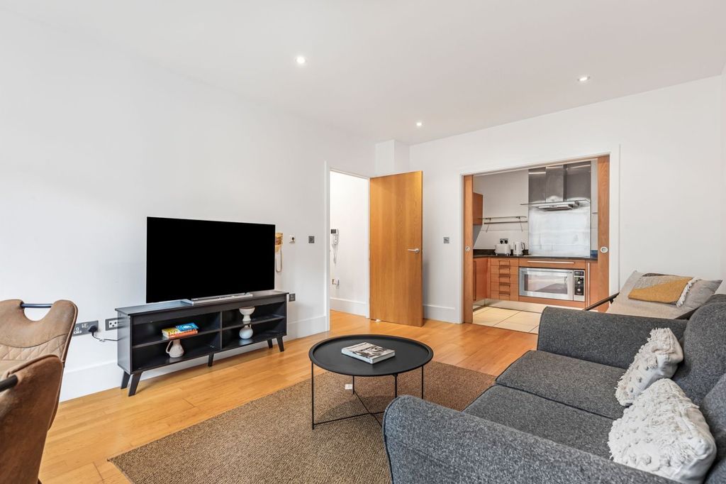 Property photo 3 of 13 Picture No. 05