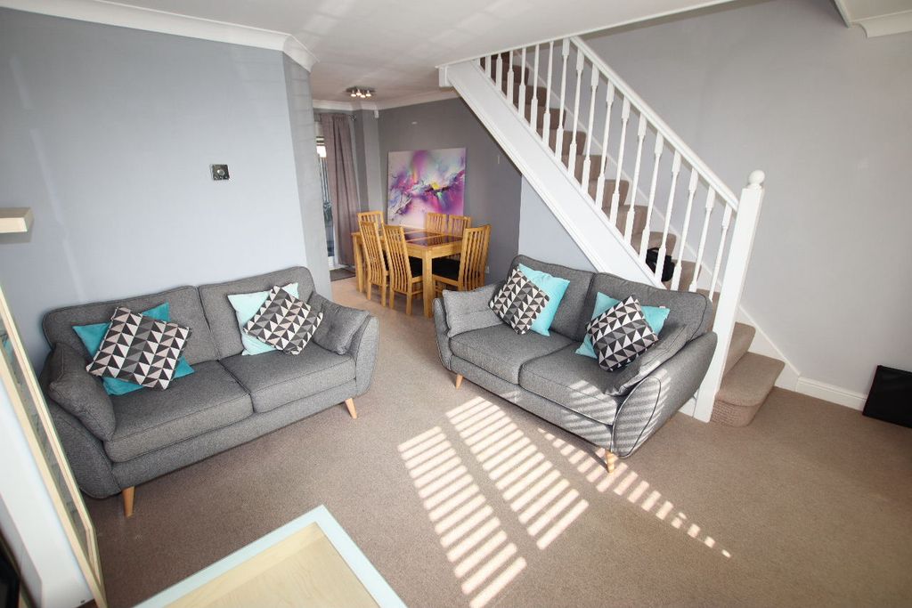 Property photo 3 of 18 Gallery