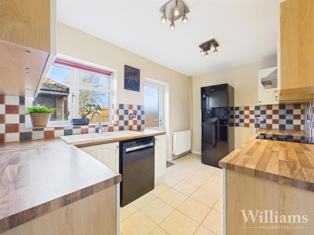 Property photo 2 of 14 Cam02861G0-Pr0533-Still006.Jpg