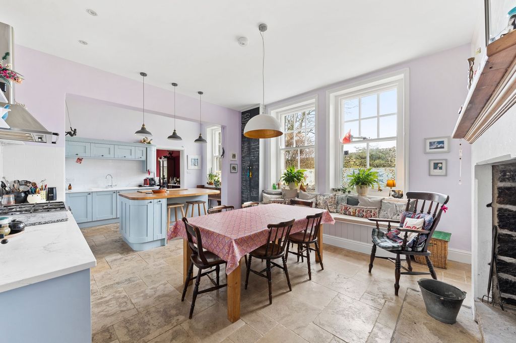 Property photo 2 of 69