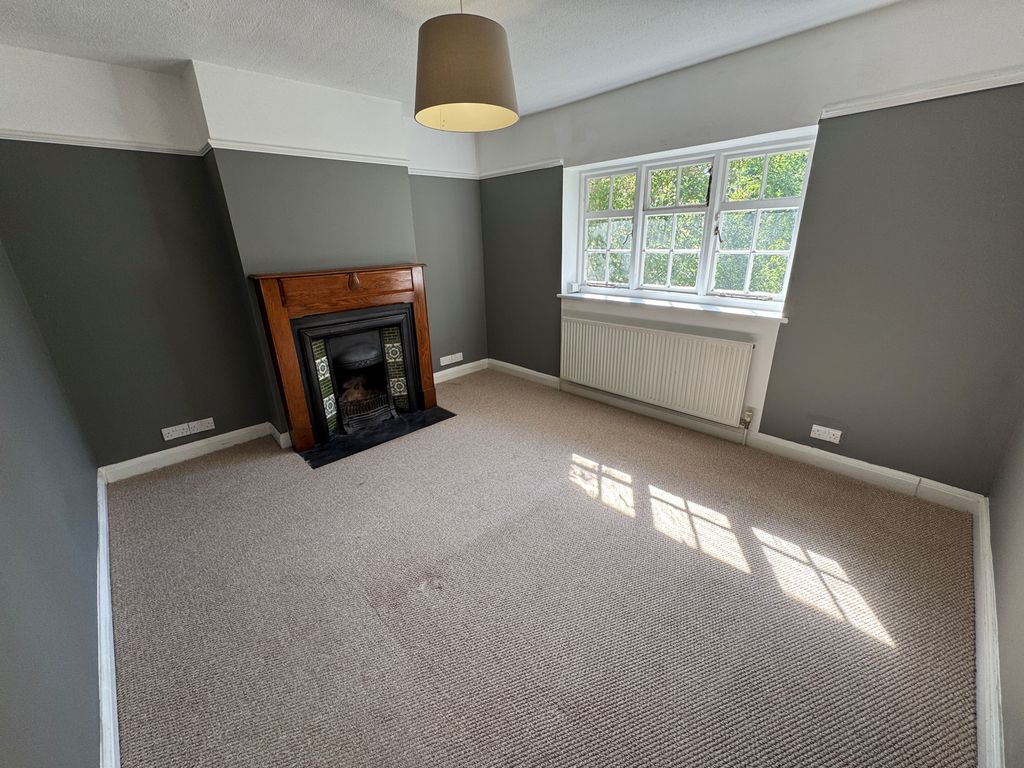 Property photo 2 of 19 Living Room