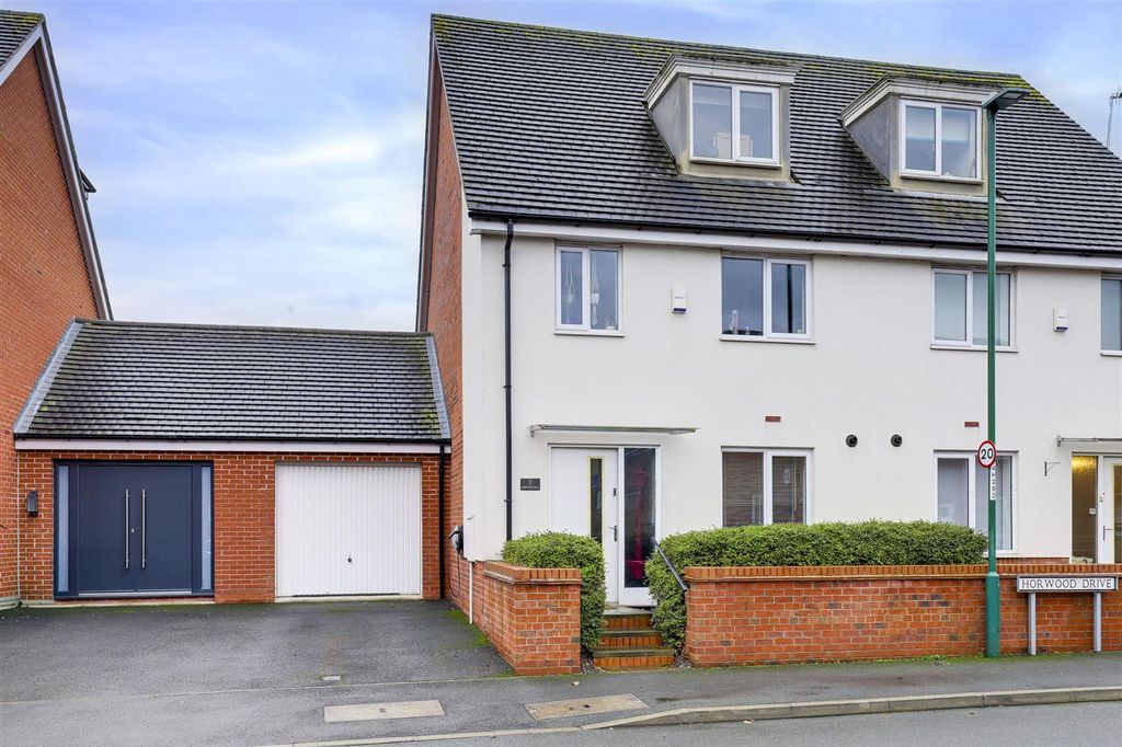 Property photo 1 of 20