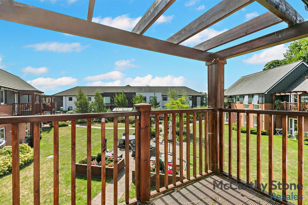 Property photo 1 of 12 Balcony