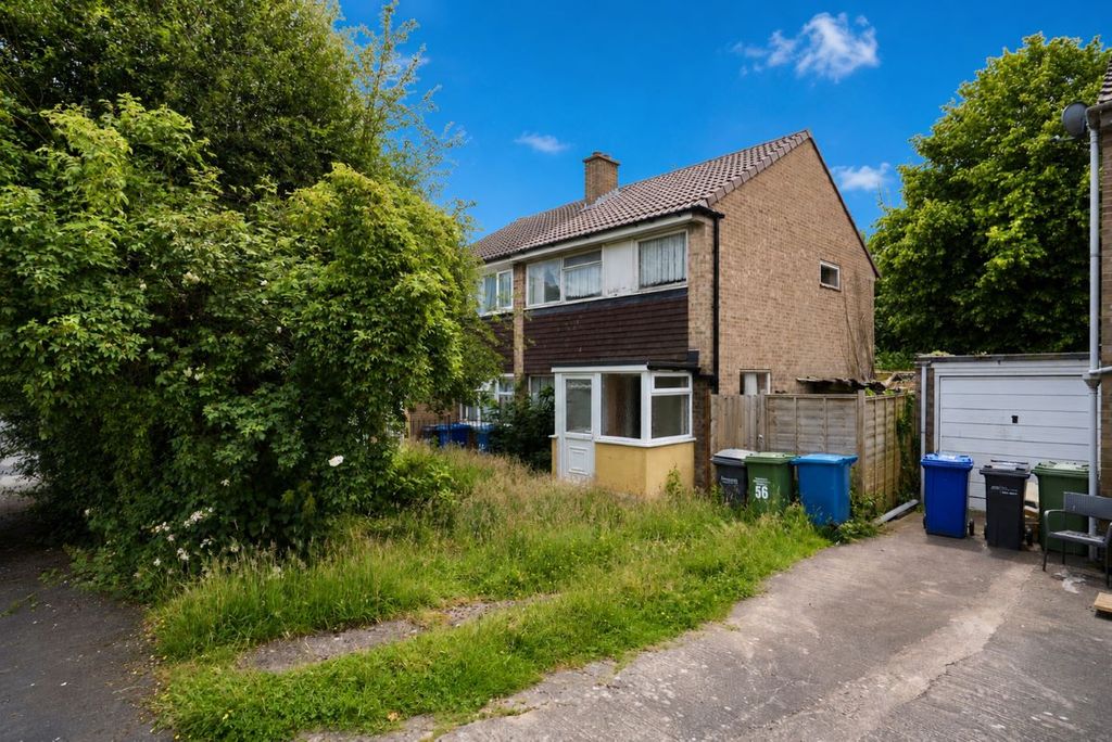 Property photo 2 of 11