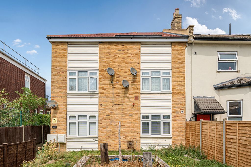 Property photo 1 of 10 2-6A620Eaea901A-1...