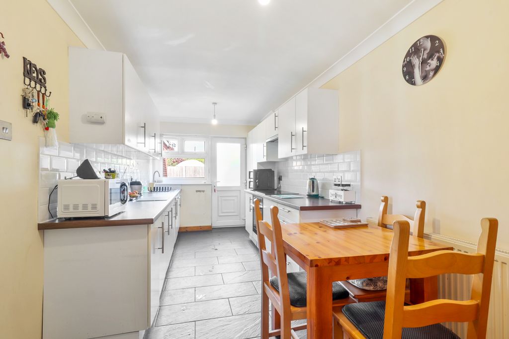 Property photo 3 of 21 Img_7335