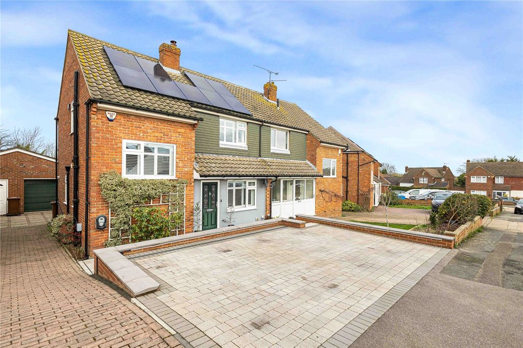 Property photo 3 of 43 Picture No. 11