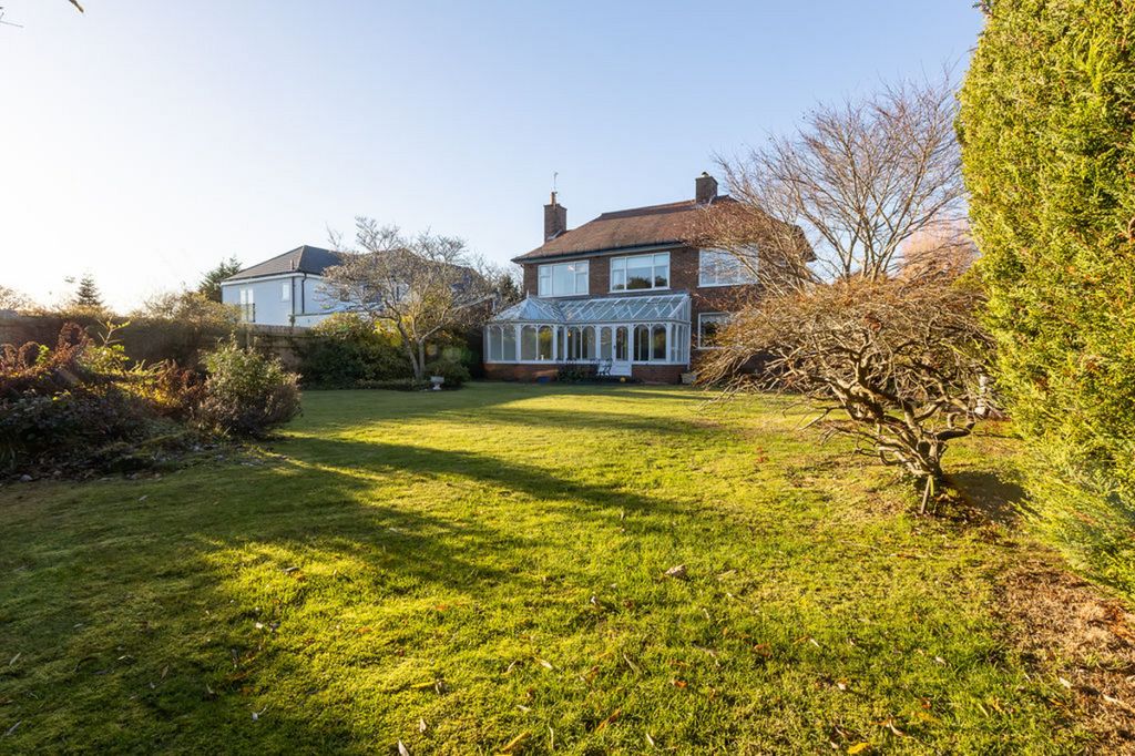 Property photo 2 of 36