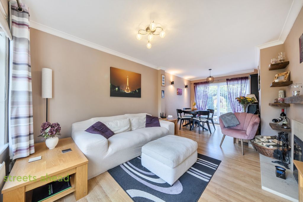 Property photo 2 of 15 d5c6E491-F265-4E3...