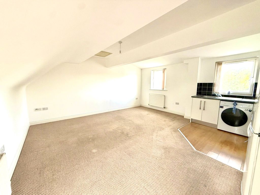 Property photo 2 of 9 Picture No. 05