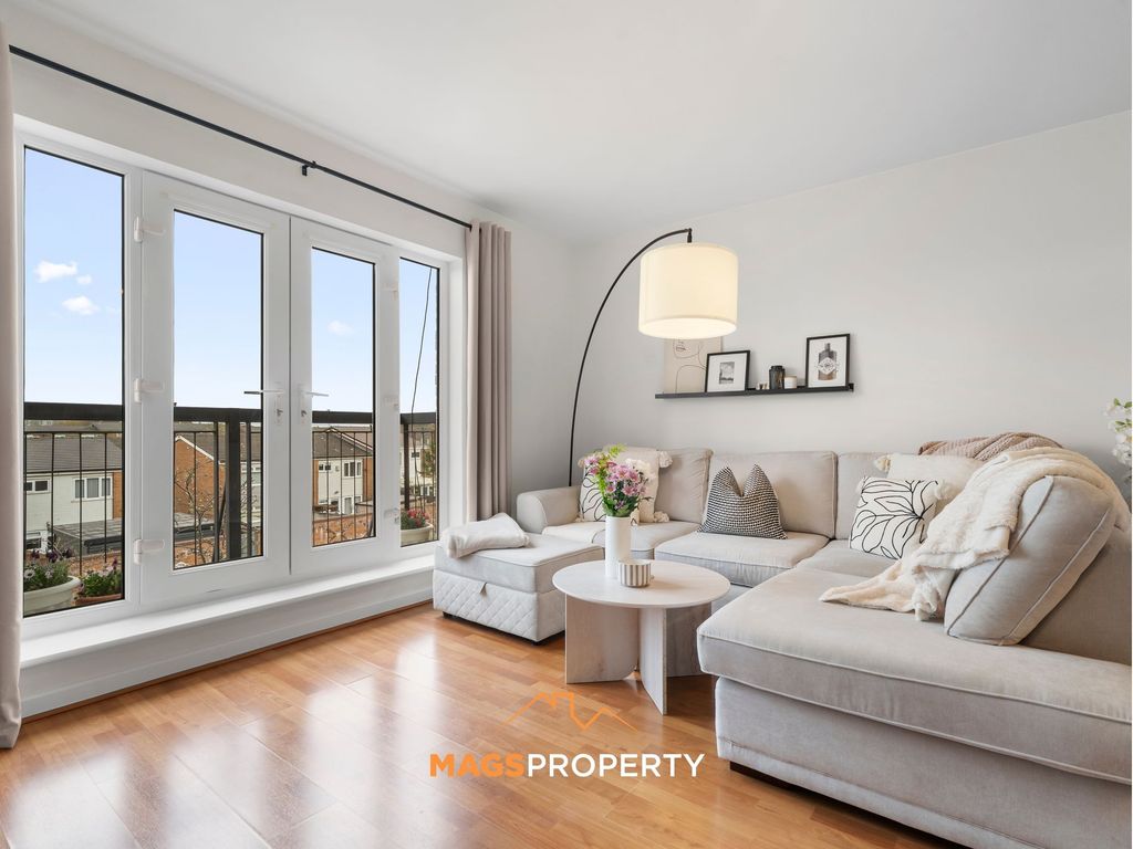 Property photo 3 of 16