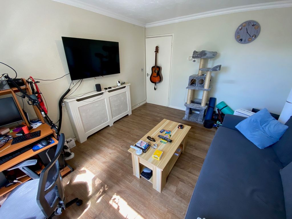 Property photo 3 of 7