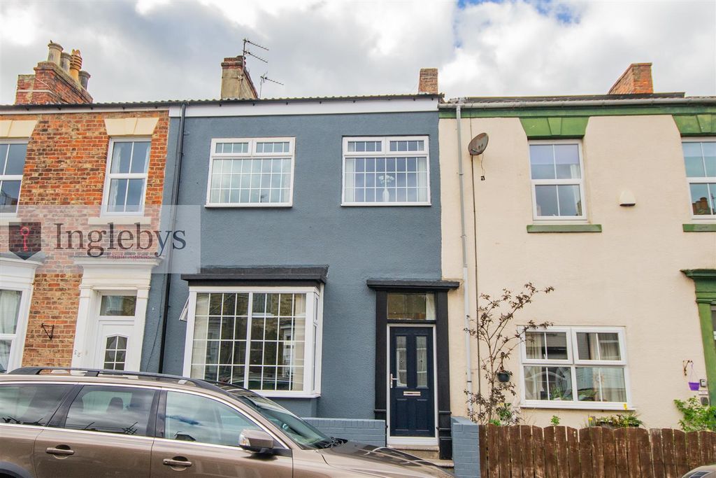 Property photo 1 of 33