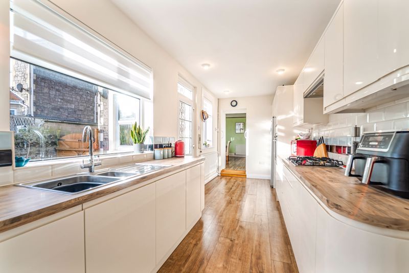 Property photo 3 of 27 Photo 14