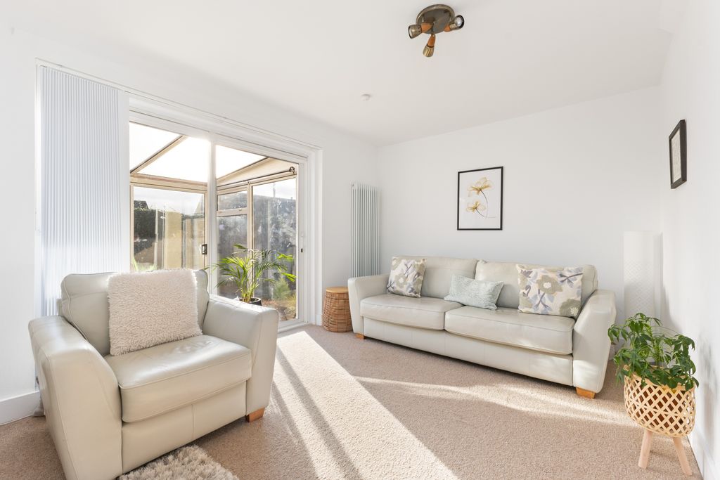 Property photo 3 of 19 Property Image 3