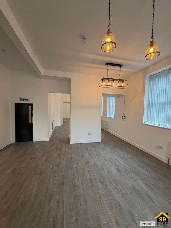 Property photo 3 of 29 Photo 2