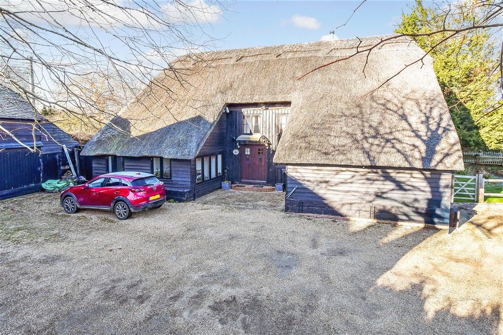 Property photo 1 of 21 Front