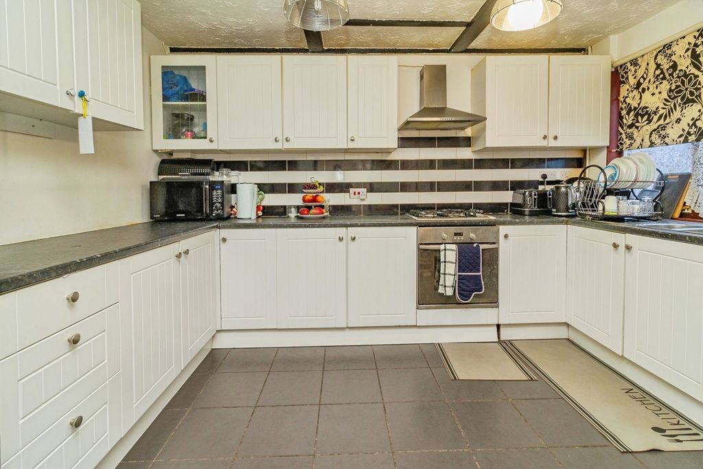 Property photo 2 of 21 Pbox-Img.Jpg