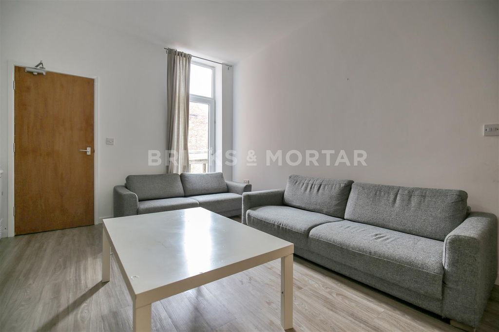 Property photo 2 of 8 Img_0621.Jpg_Enhanced.Jpg