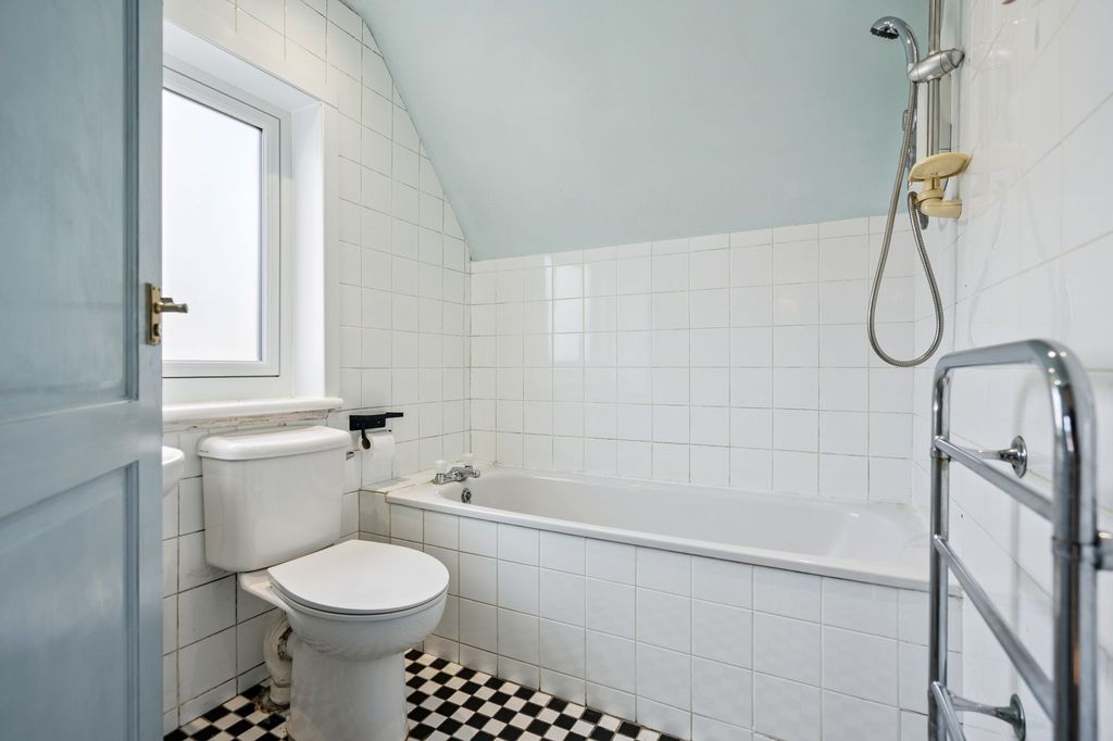 Additional image 14 of 3 bed detached house for salePelstream Avenue, Stirling FK7