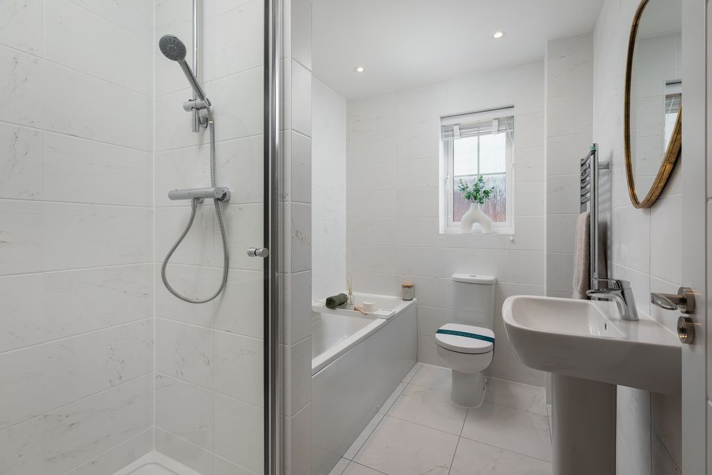 Property photo 3 of 8 Thebourne0041