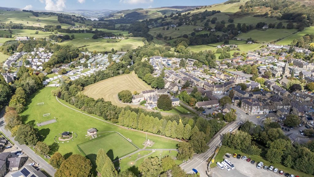 Property photo 3 of 20