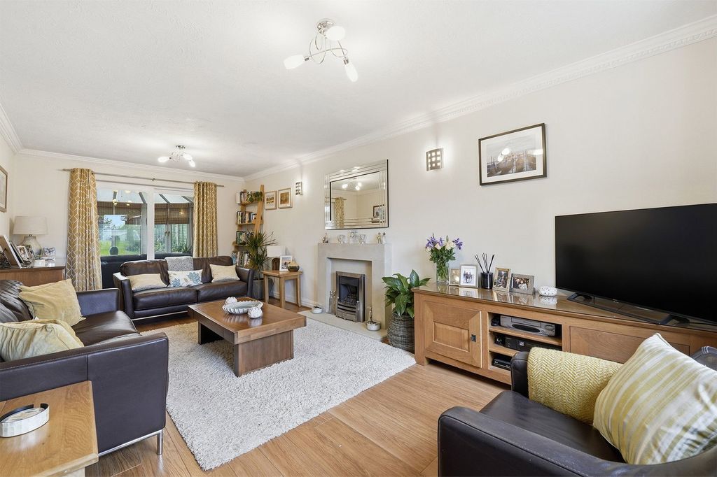 Additional image 13 of 4 bed detached house for saleClarendon Drive, Macclesfield SK10