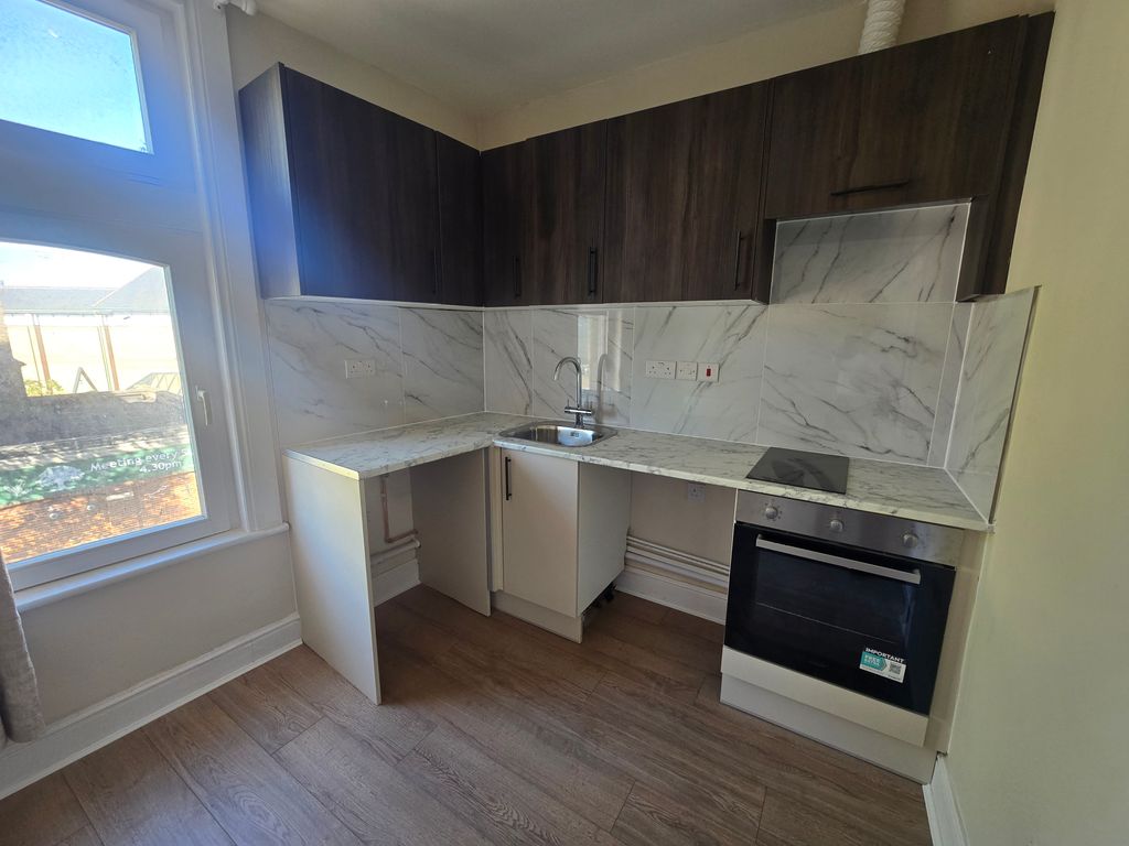 Property photo 2 of 3