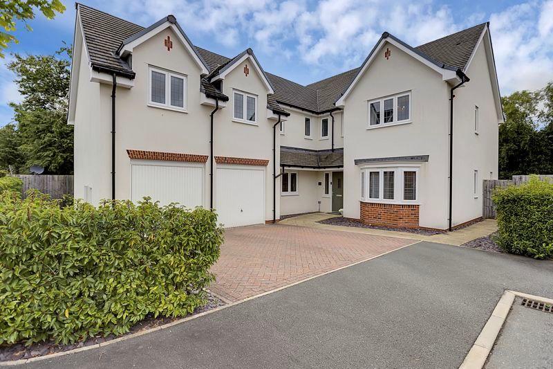 Property photo 1 of 18 Front Apsect