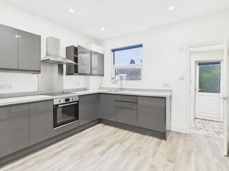 Property photo 3 of 8 Photo 3