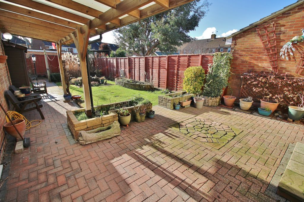 Property photo 2 of 17