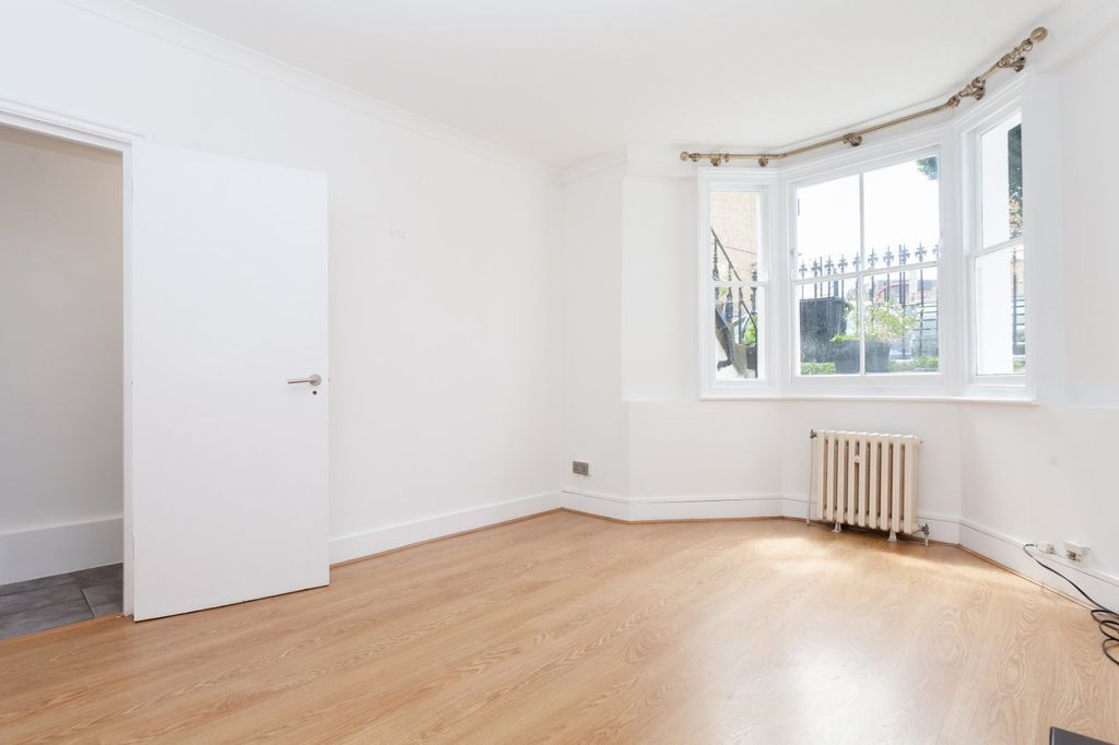 Property photo 3 of 19 Reception Room