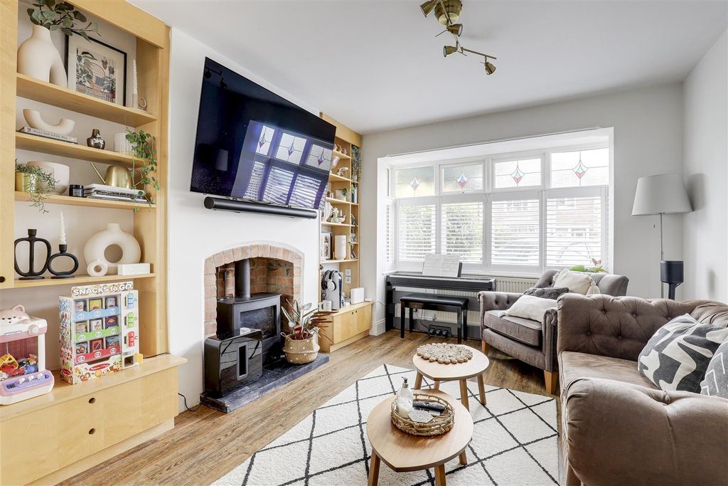 Property photo 2 of 26 8710.Jpg