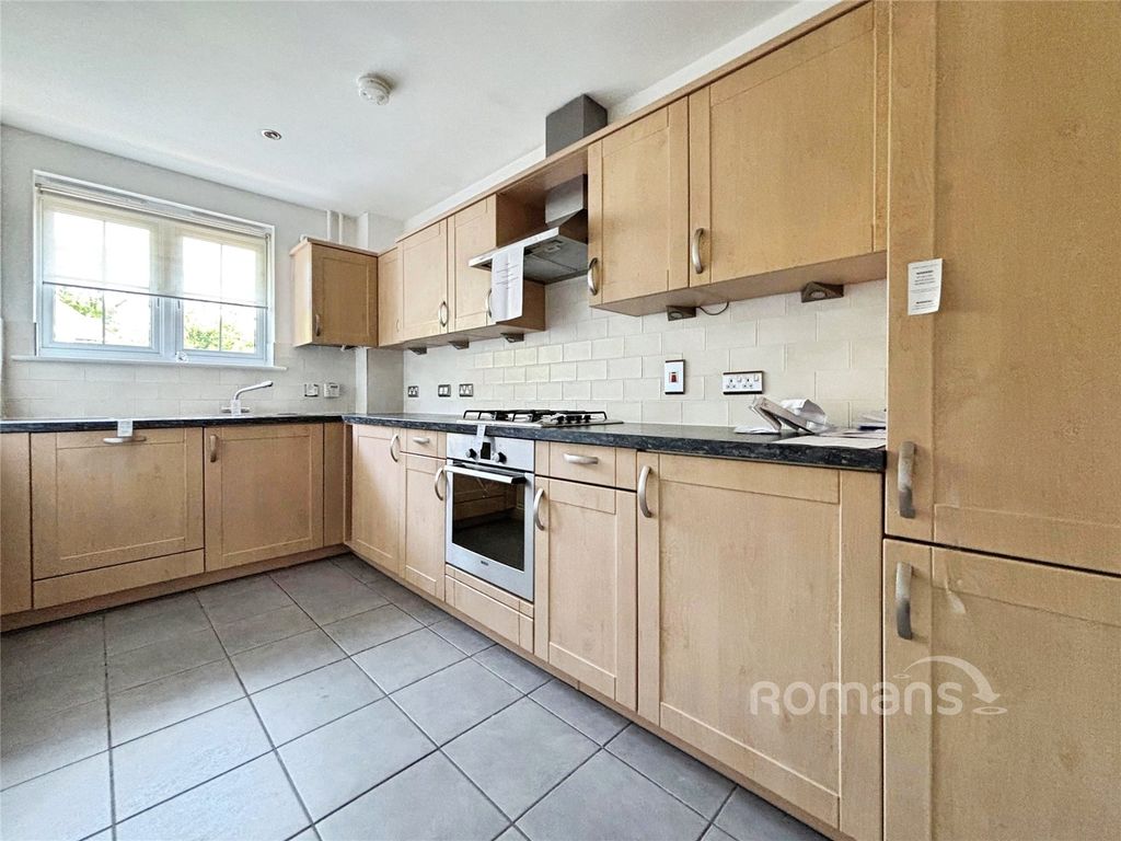 Property photo 3 of 11 Picture No. 10