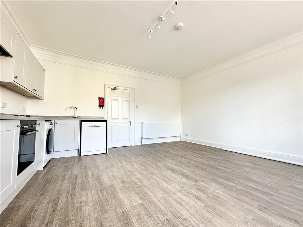 Property photo 2 of 12 Kitchen