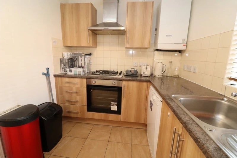 Property photo 3 of 5