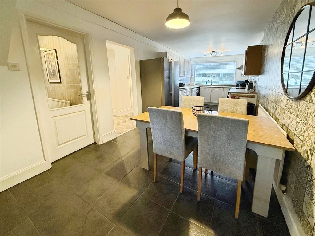 Property photo 3 of 21 Kitchen-Diner