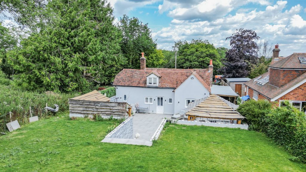 Property photo 2 of 13