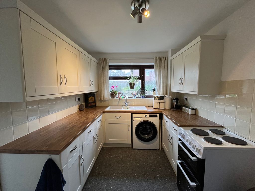 Property photo 2 of 12 Image