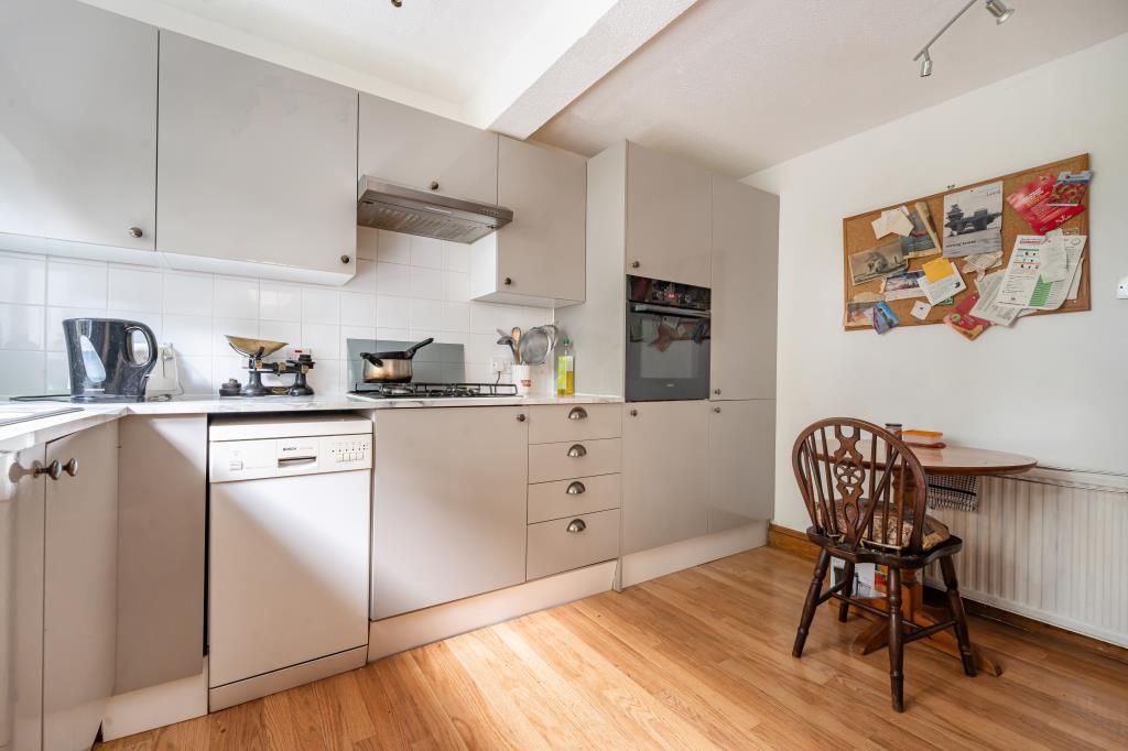 Property photo 2 of 20 Kitchen